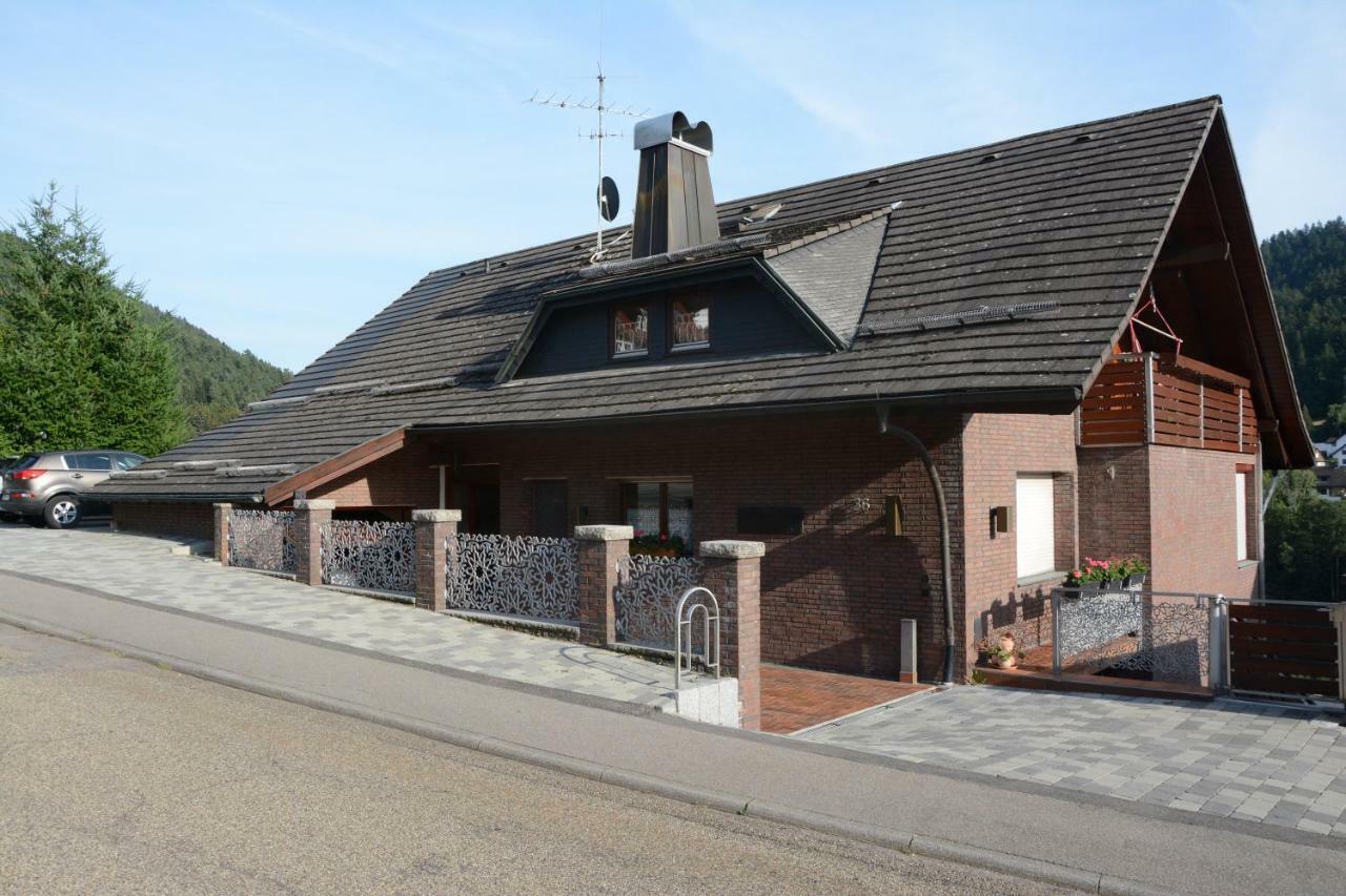 Haus Krick Apartment Alpirsbach Exterior foto
